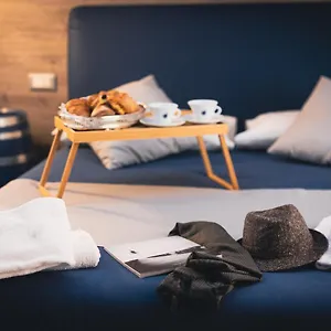 Napoliviva Couette-café